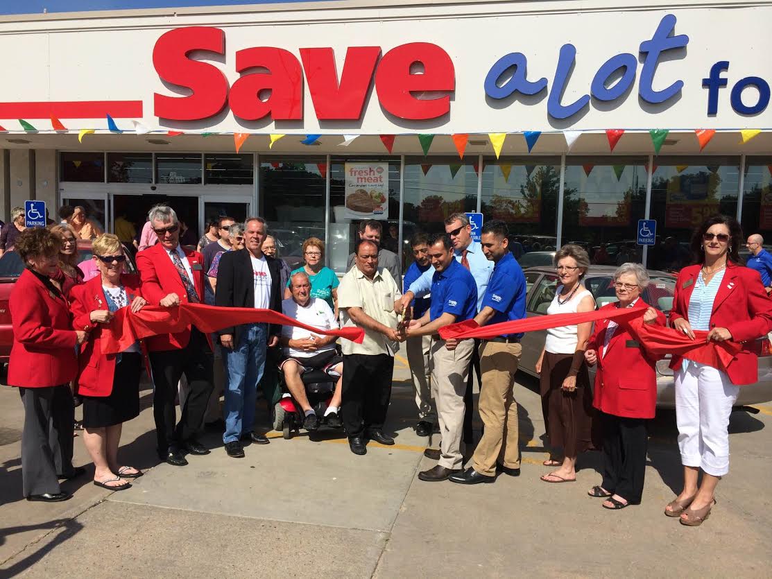 Salina SaveALot Store Officially Opens The Salina Post