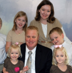 Ben Bates is survived by his wife and 6 children-photo from Bates gofundme page