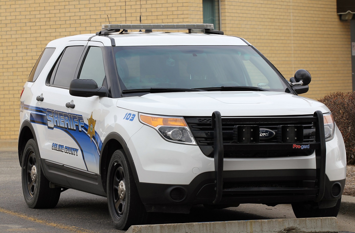 County Commissioners approve four new vehicles for Saline County