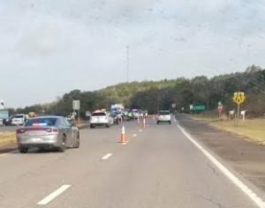 Traffic backed up after early morning crash near Manhattan