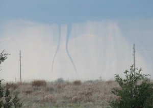 Tornado in northeast Ellis County on Wednesday night. (photo courtesy of KSN)