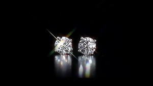 round-diamond-studs-2
