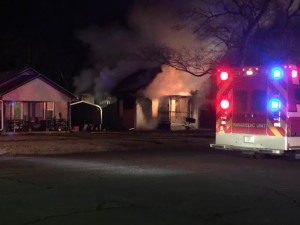 A house fire in the 700 block of N. 5th early Wednesday morning (Photo by Terry Tebrugge/Salina Post) 