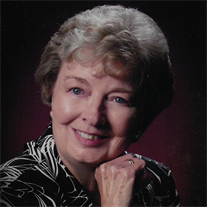 Caroline-Hunter-1470520664